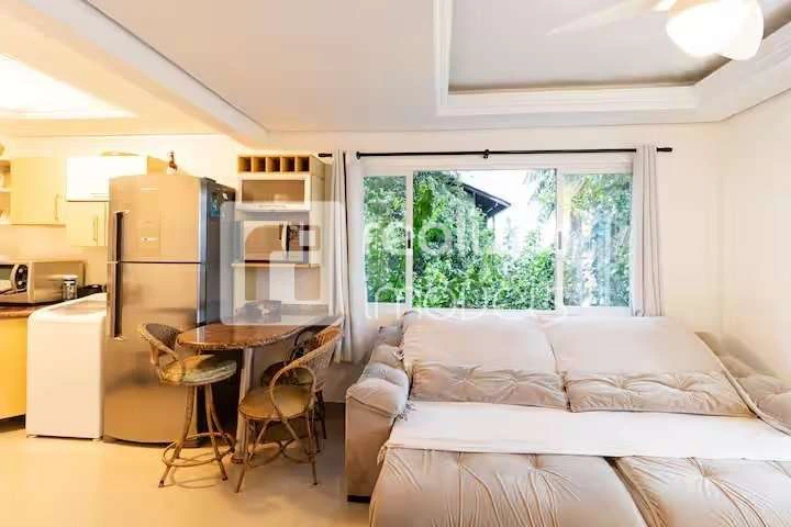 Casa de 4 quartos com cozinha americana e jardim — photo 4