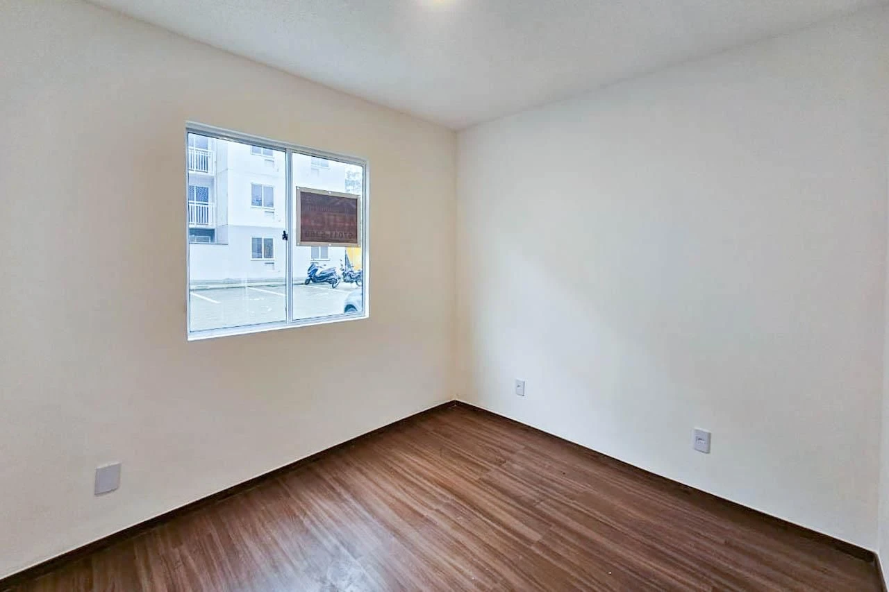 Apartamento de 2 quartos em condomínio com piscina — photo 9