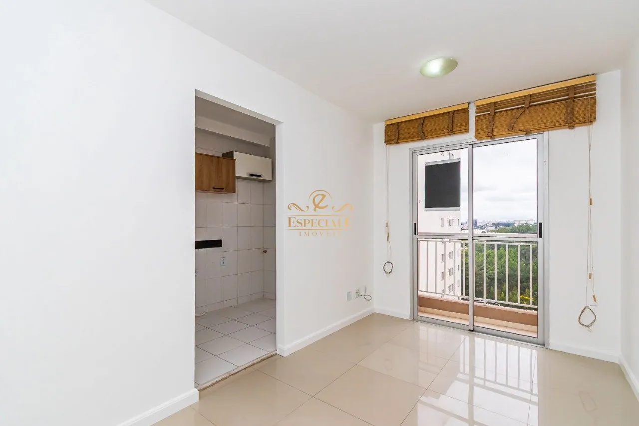 2-bedroom apartment with a balcony and parking spot — photo 4