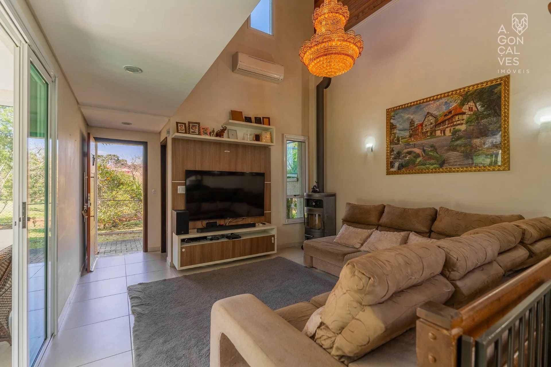 House with 4 bedrooms, 4 bathrooms and air conditioning — photo 16