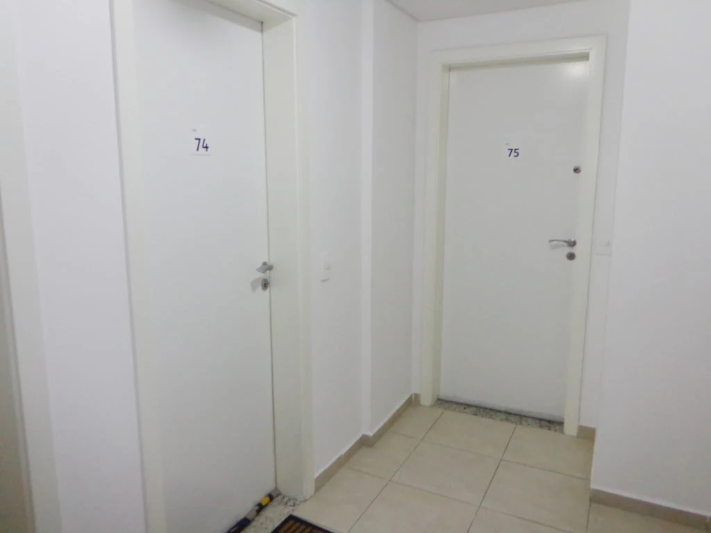2-bedroom apartment with wood or laminate floors in Curitiba — photo 26
