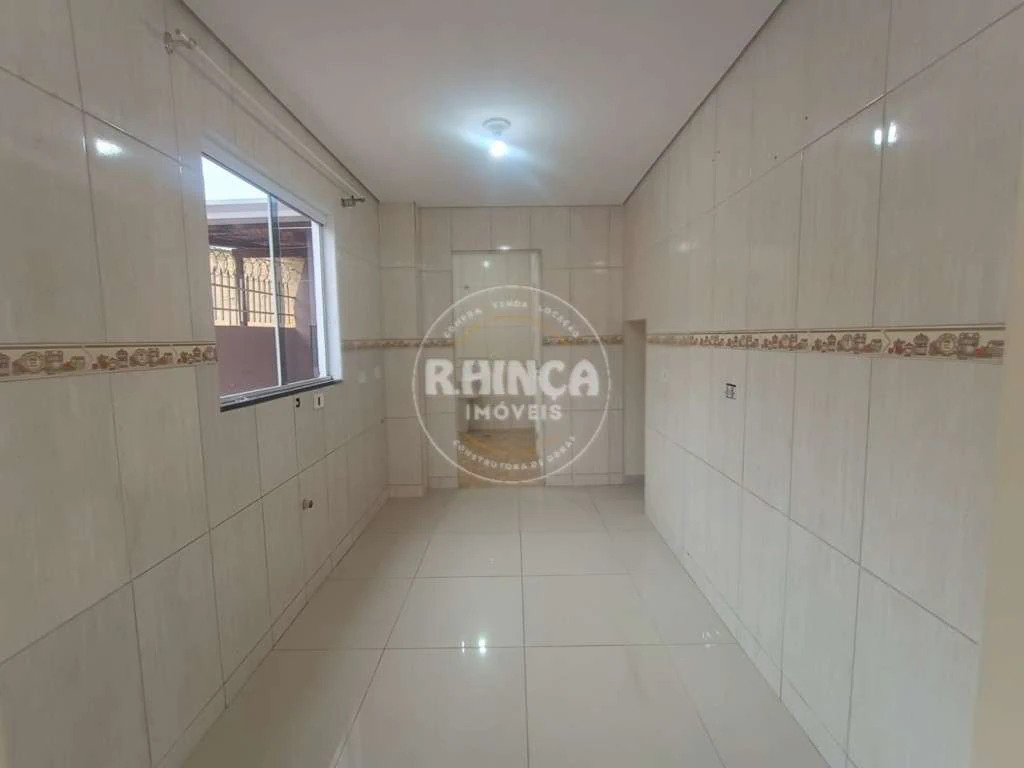 Sobrado com 3 dormitórios e churrasqueira privativa — photo 2