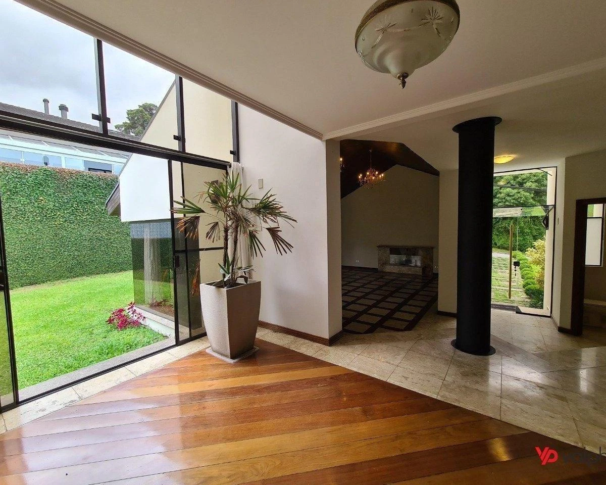 Condo house with 3 bedrooms and 5 bathrooms — photo 20