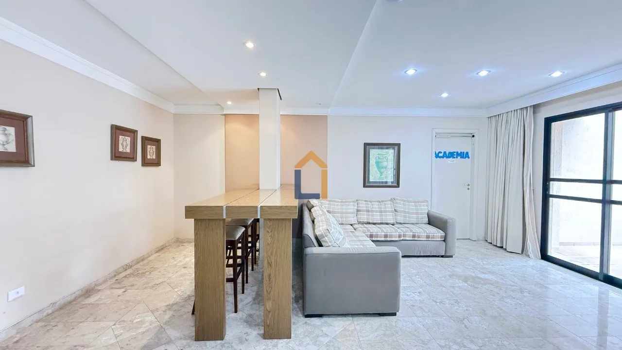 3-bedroom apartment with a washing machine in Curitiba — photo 17
