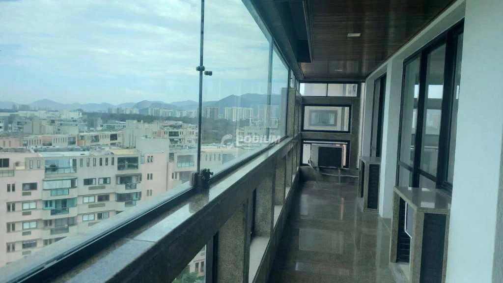 4-bedroom 315 m² apartment with separate kitchen — photo 4
