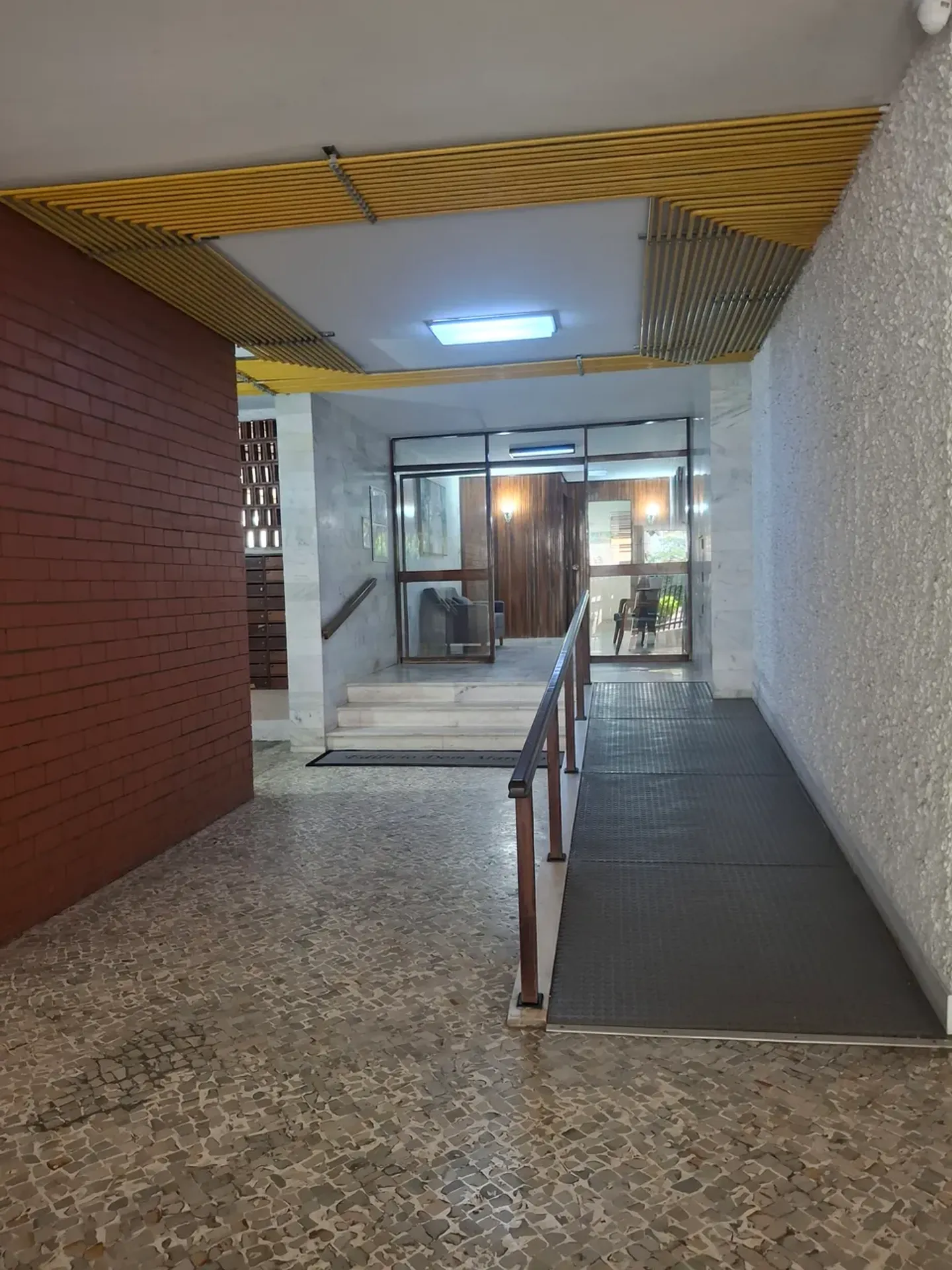 2-bedroom apartment, 1 with its own bathroom, 70 m² — photo 34