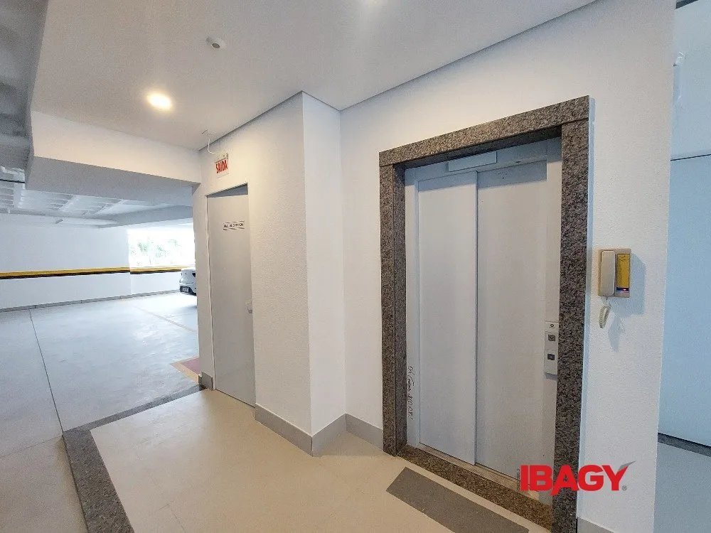 Apartamento de 1 dormitorio con cocina abierta — photo 20