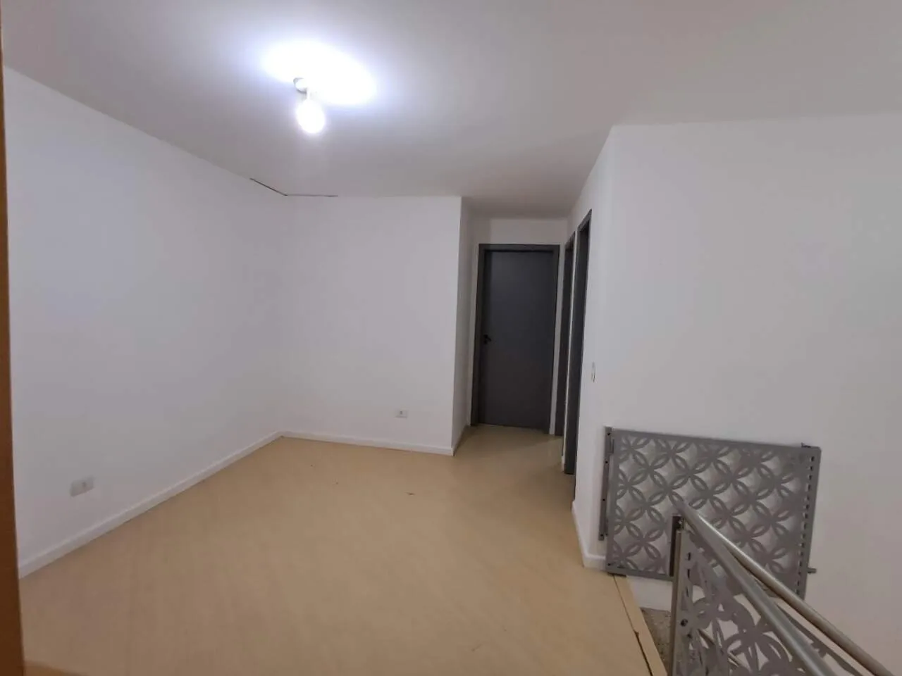 Будинок 138 м² з пральною машиною та балконом із грилем — photo 18
