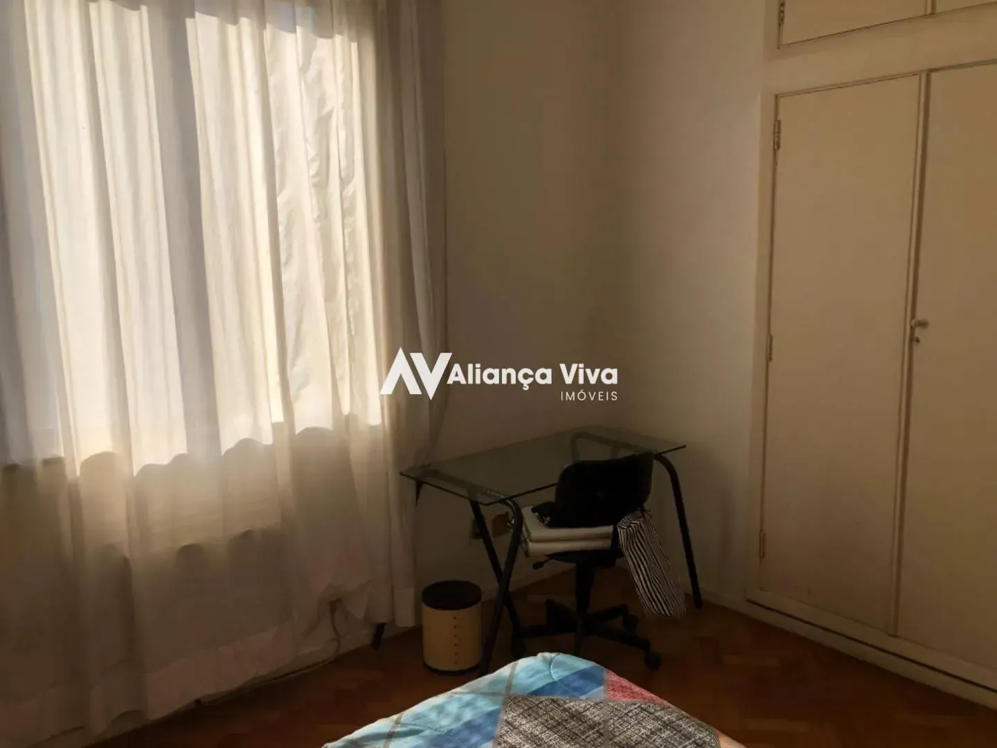 Top-floor apartment with 3 bedrooms and 3 bathrooms — photo 39