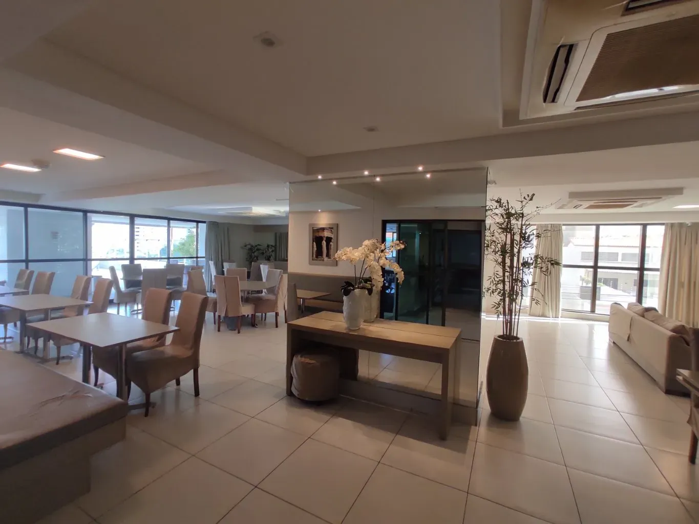 Apartment with 3 en-suite bedrooms, 4 baths and 4 parking — photo 11