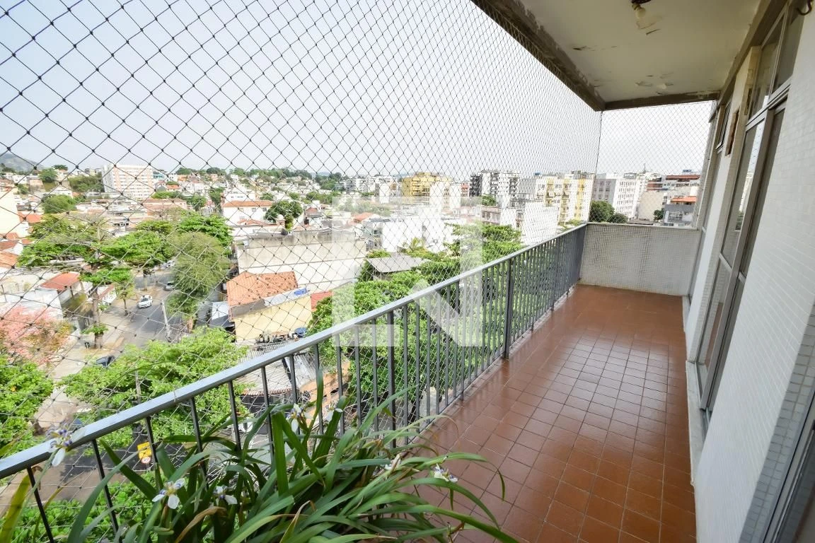 3-bedroom apartment with a mountain view in Rio de Janeiro