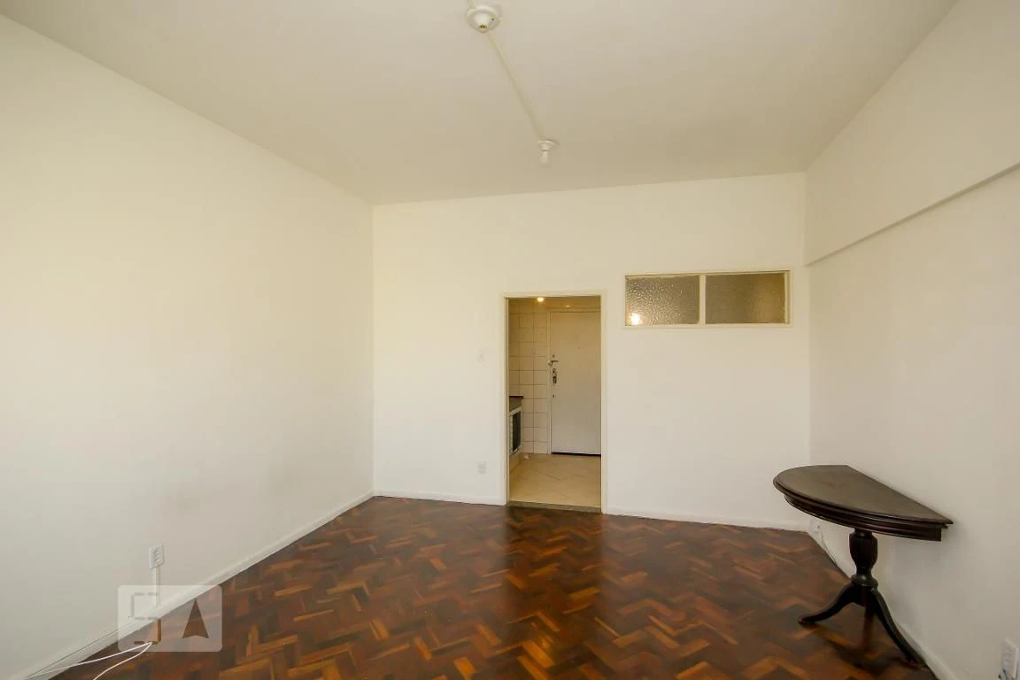 Apartment, 30 m², with wood or laminate floors — photo 9