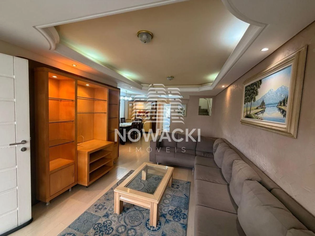 318 m² house with a bathtub and a home office — photo 9