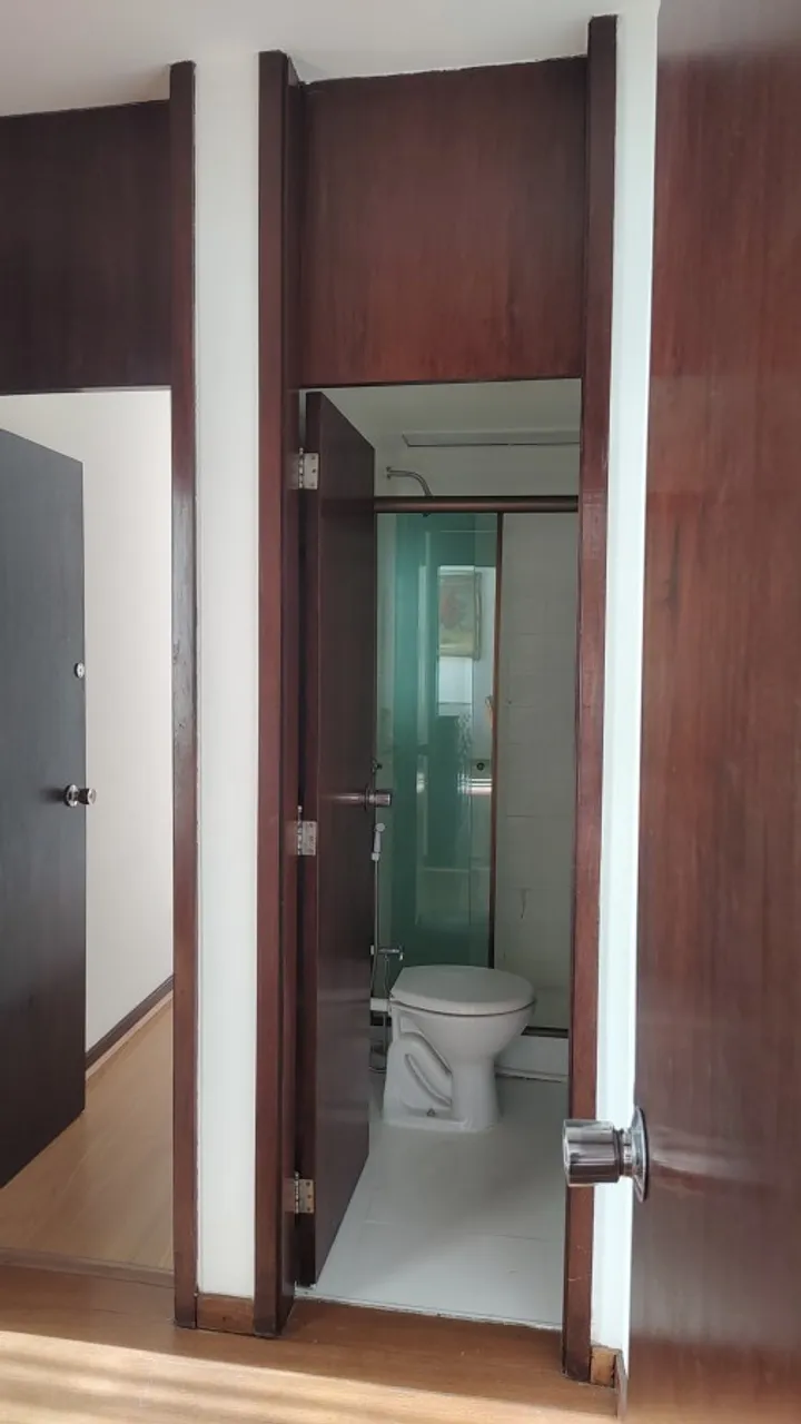 3-bedroom rental apartment with enclosed glass balcony — photo 6