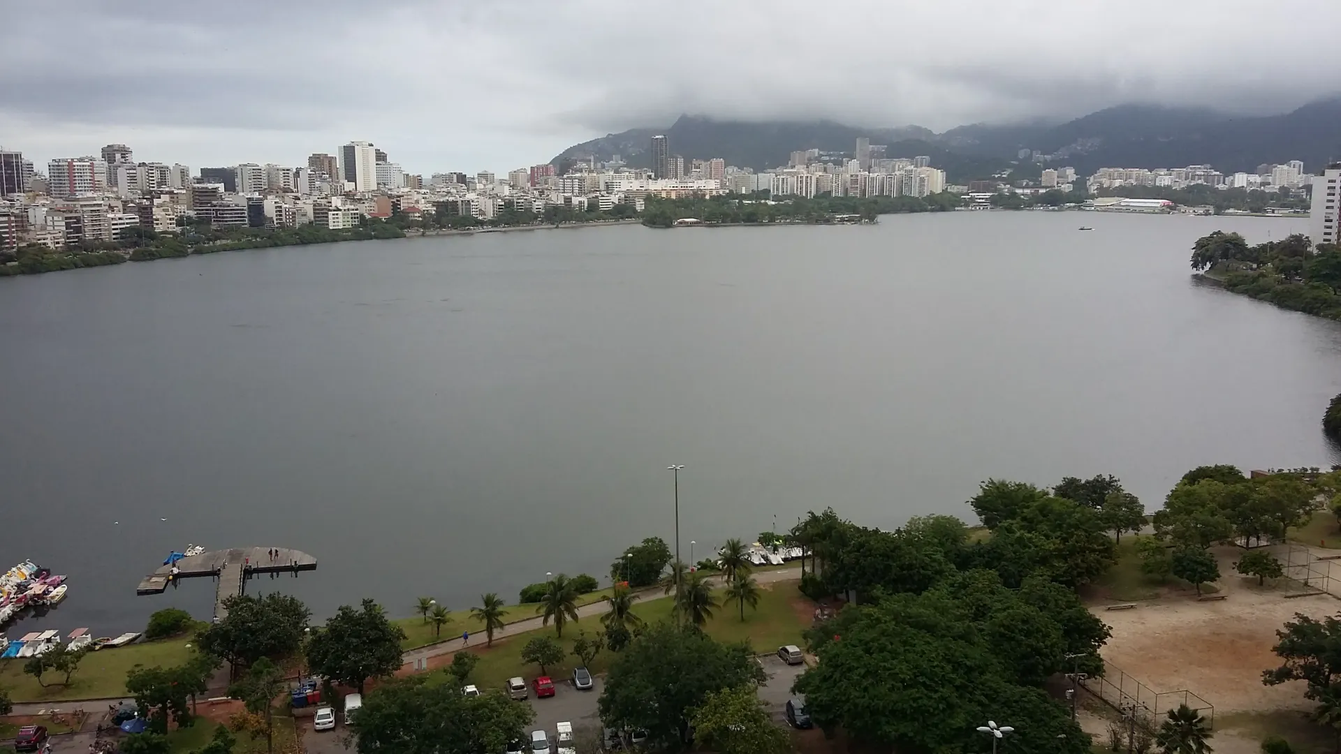 Apartamento de 400 m² com 4 quartos e 5 banheiros — photo 2