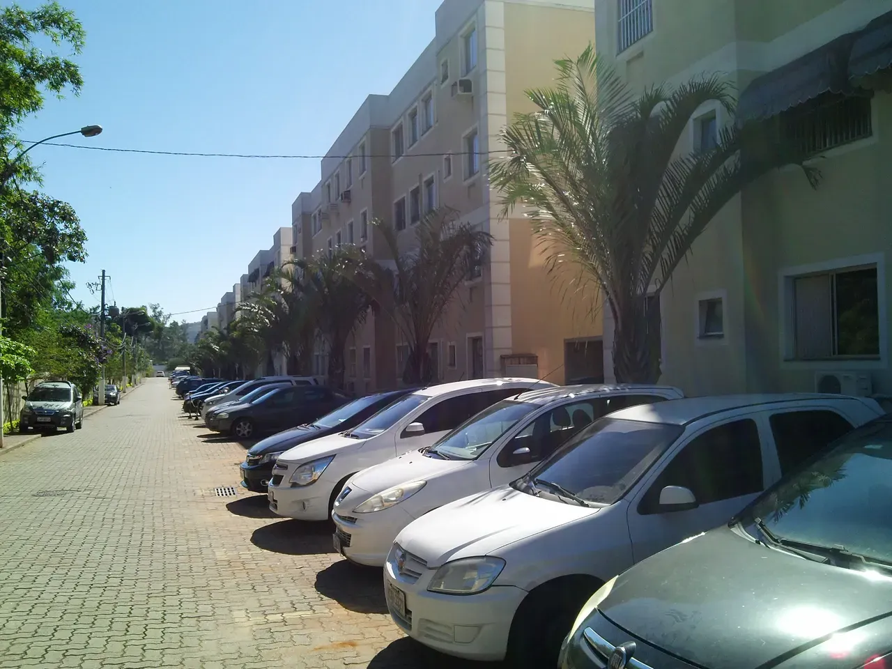 Unfurnished apartment with 2 bedrooms and 1 bathroom — photo 2