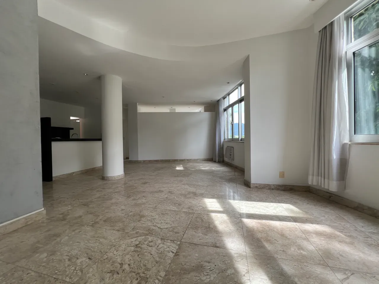 Mountain view in a one-bedroom apartment, 55 m² — photo 6
