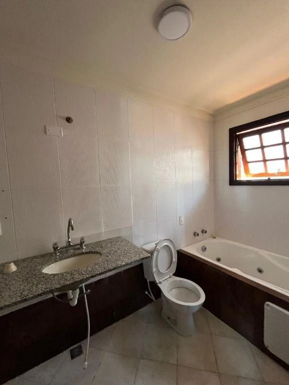 House with 3 en-suite bedrooms and a balcony, 450 m² — photo 15