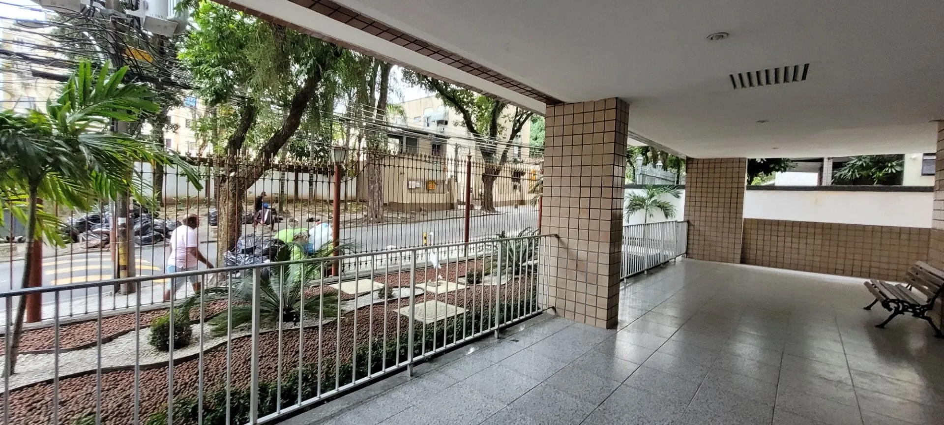 Квартира 96 м² з 2 спальнями та балконом — photo 28