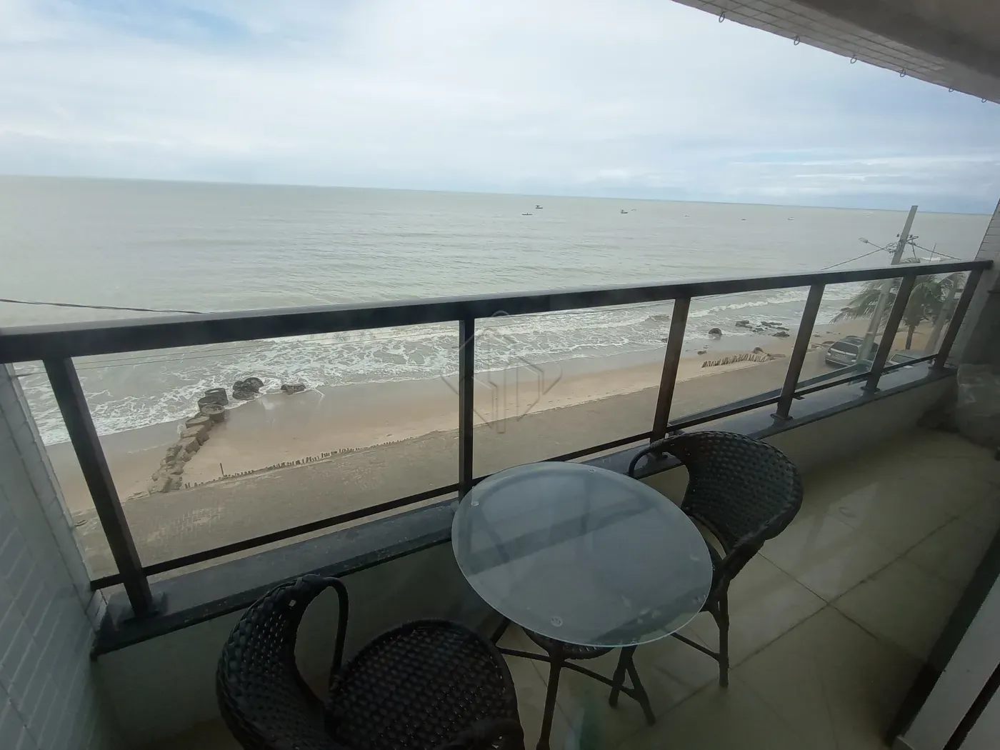 2-bedroom apartment with en-suite and 1 parking spot on 3rd floor