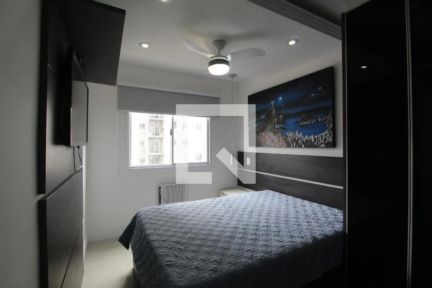60 m² apartment with a home office and a mountain view — photo 4