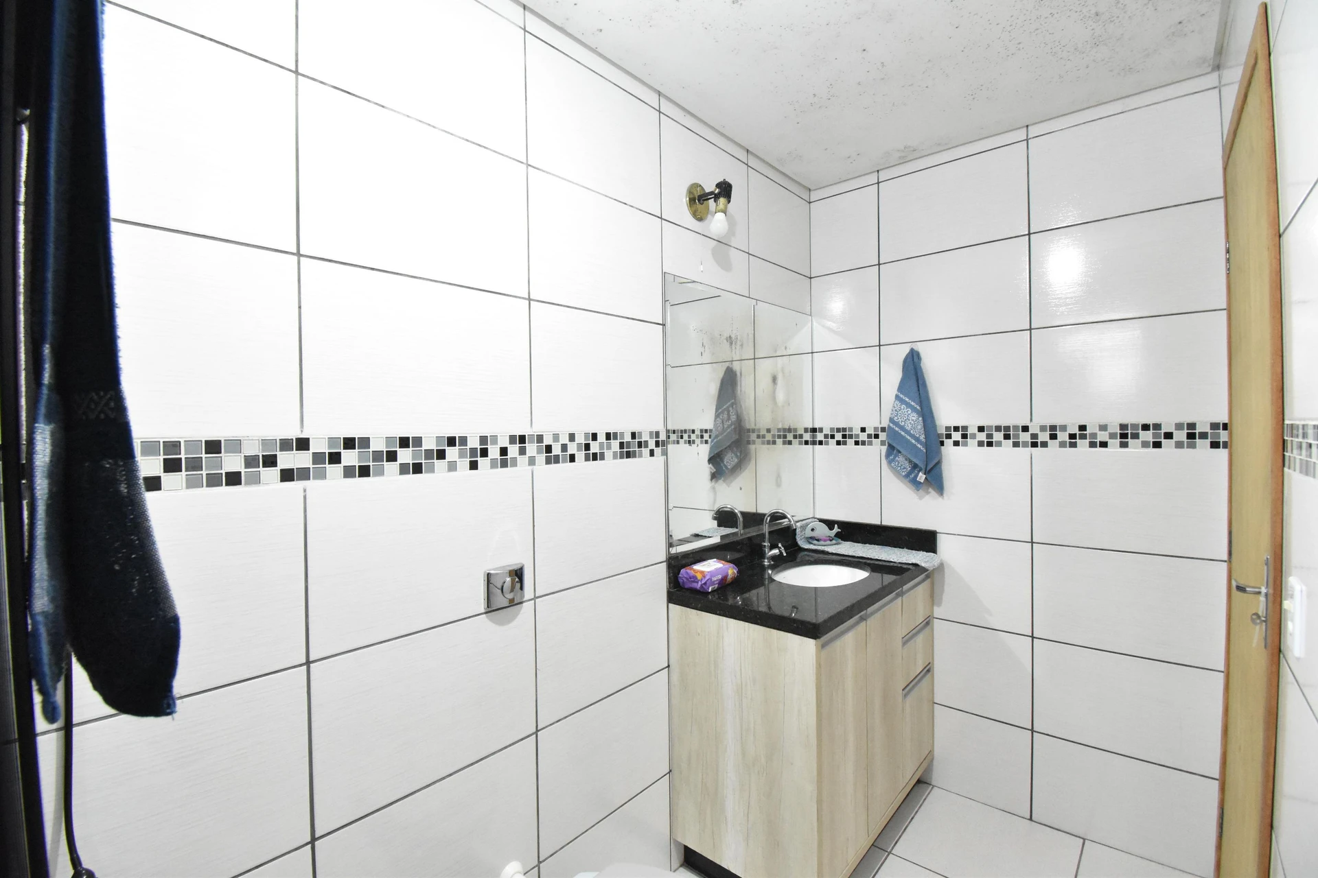 3-bedroom house with 2 bathrooms and open parking — photo 40