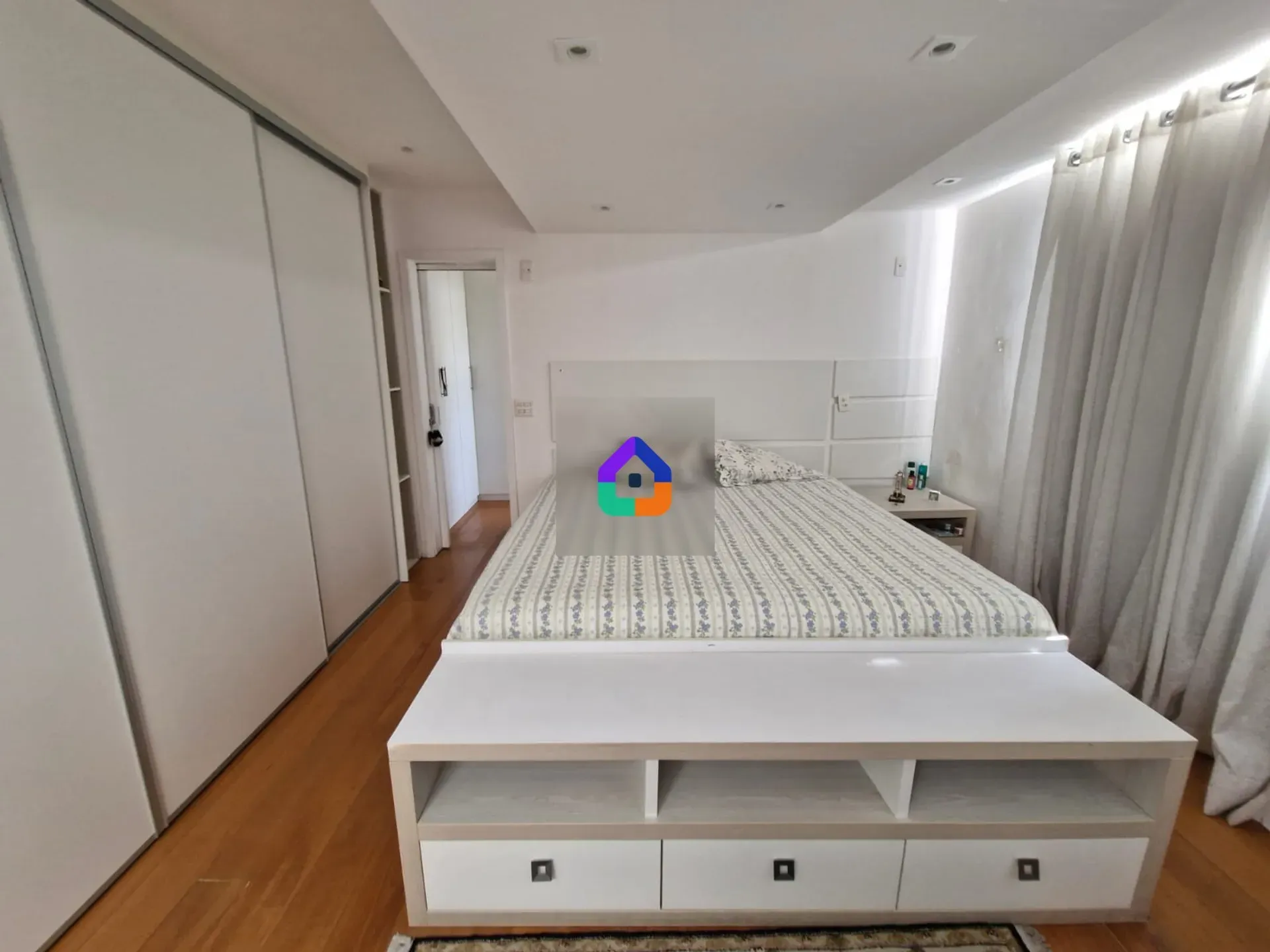 Cobertura mobiliada com 4 quartos e 350 m² — photo 35