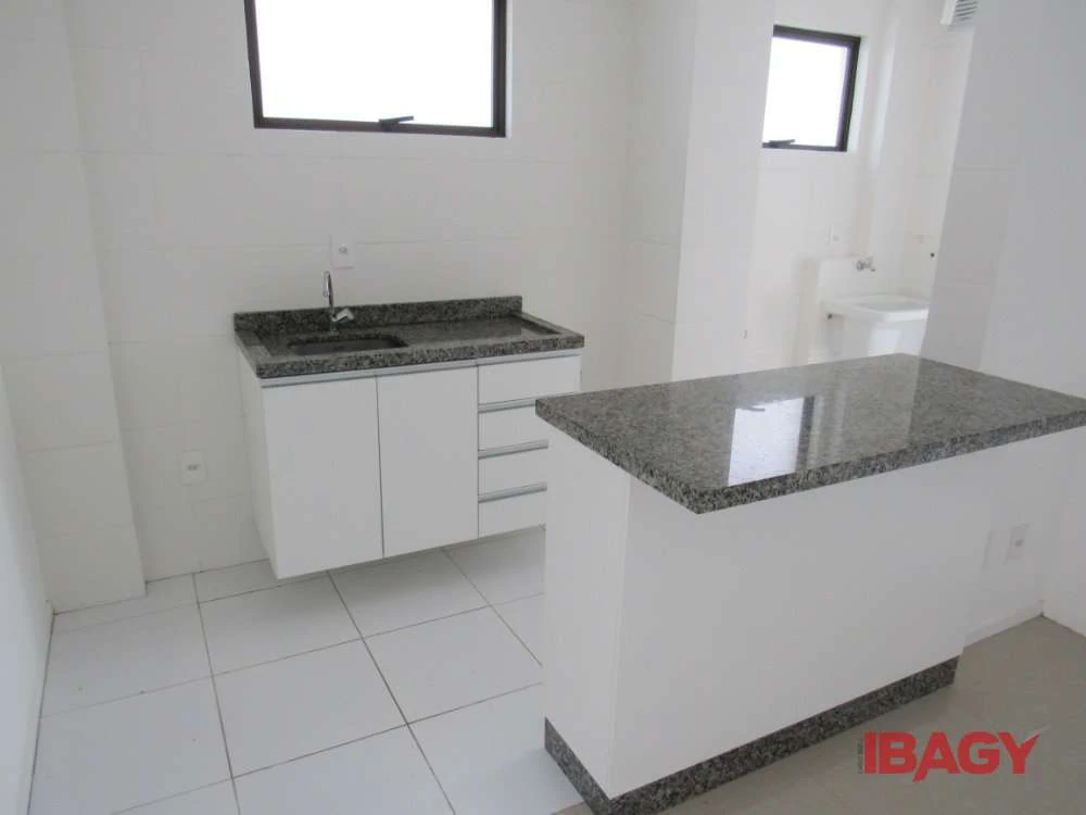 Apartamento de 1 dormitorio con suite y 1 plaza de parking — photo 3