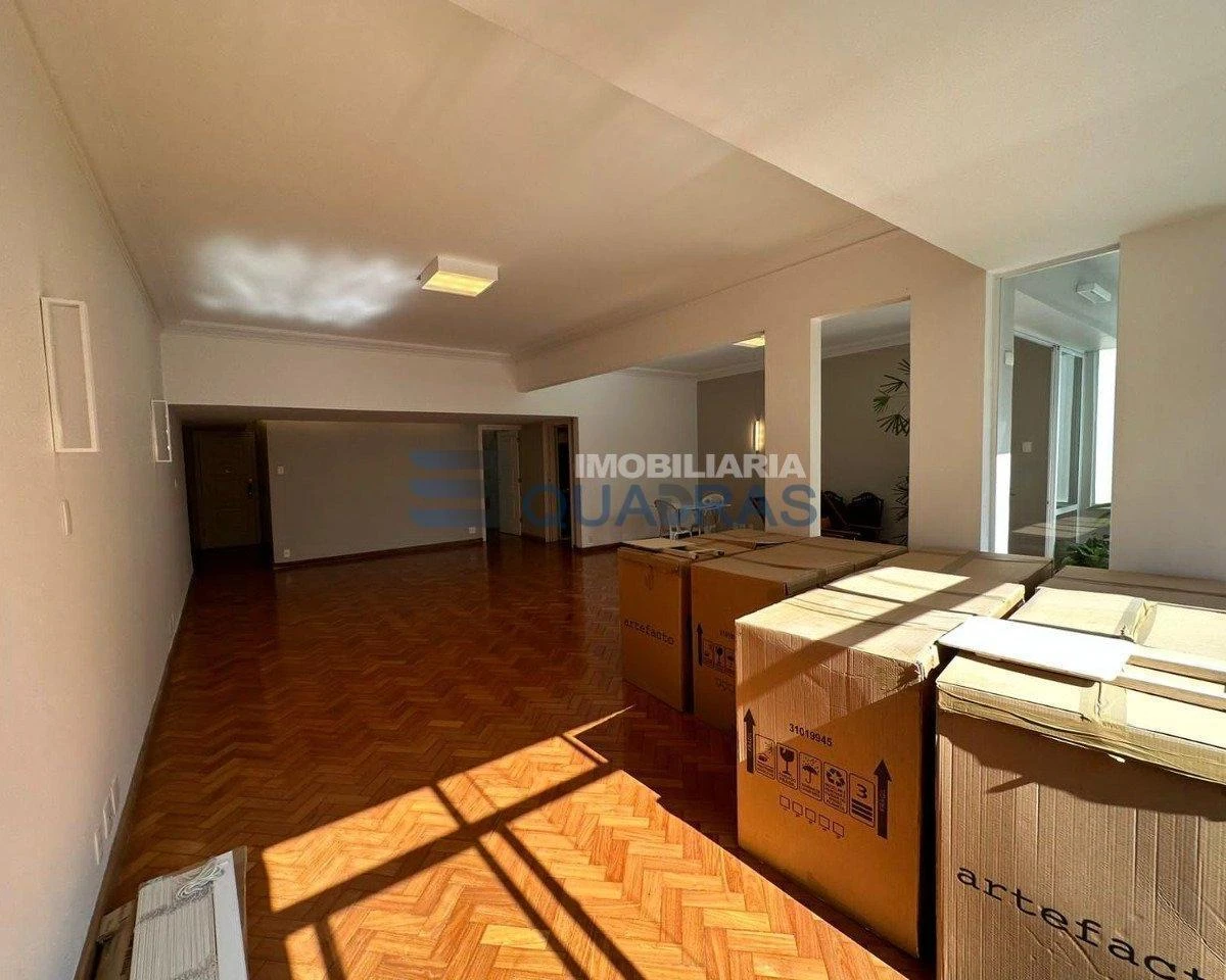 4-bedroom apartment with a home office in Rio de Janeiro — photo 39