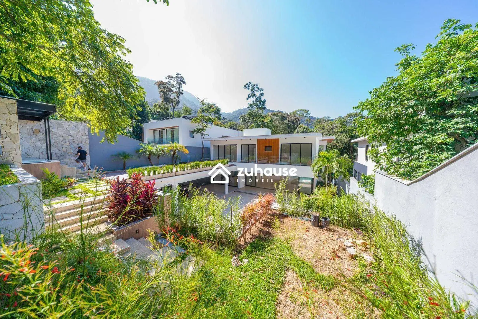Casa com 5 quartos e cozinha em conceito aberto — photo 38
