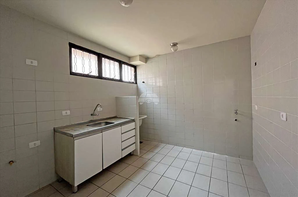 Apartamento de 3 quartos com sacada em 64 m²