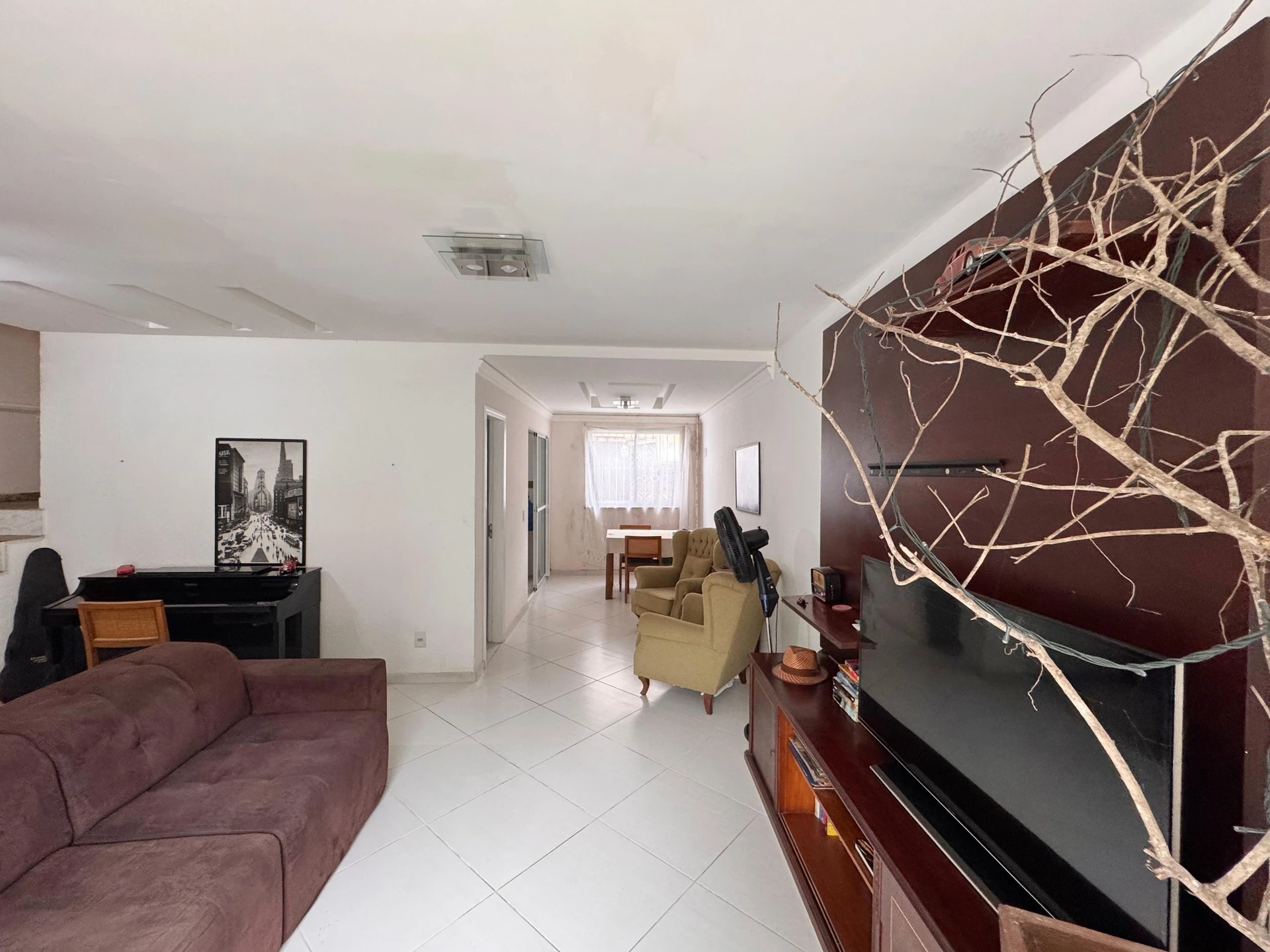 Furnished condo house with 3 bedrooms and laundry setup — photo 10