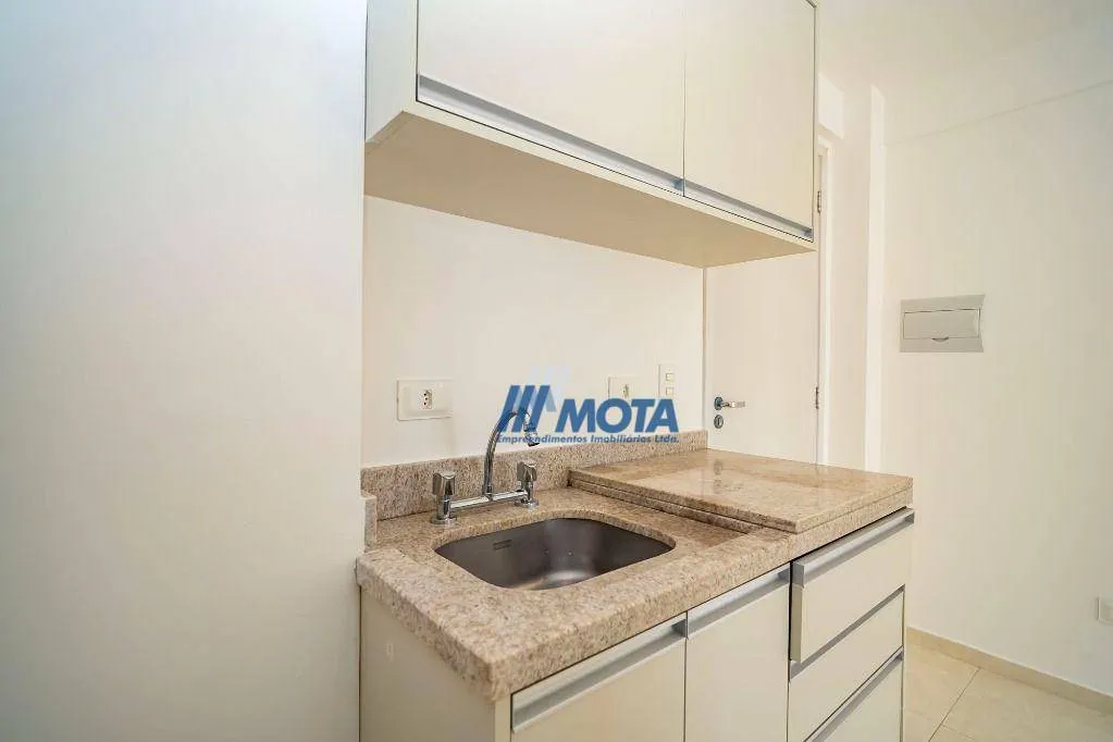 Estudio de 38 m² con cocina abierta y balcón — photo 3