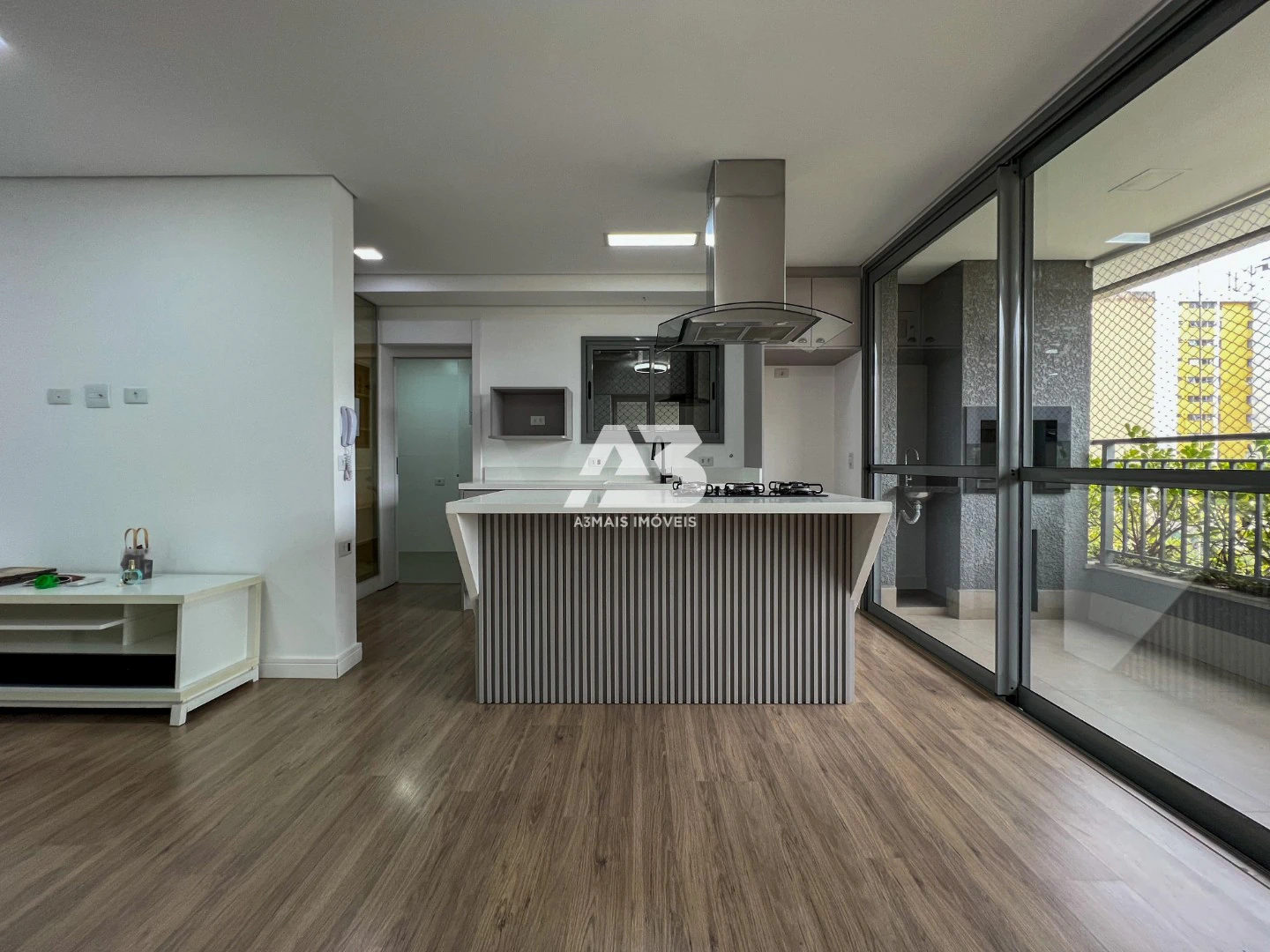 Apartamento com 3 dormitórios e 2 vagas, varanda com BBQ — photo 4