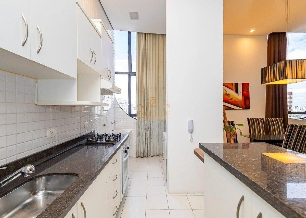 One-bedroom apartment in a building with a gym — photo 9