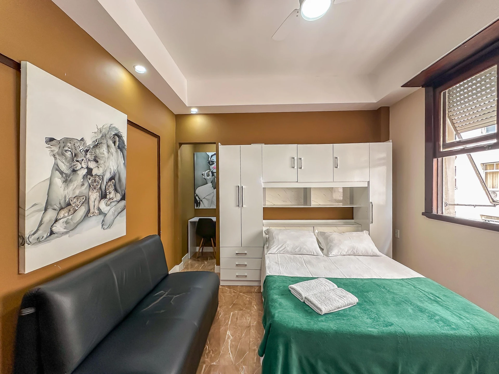 Home office in a one-bedroom apartment, 37 m² — photo 4