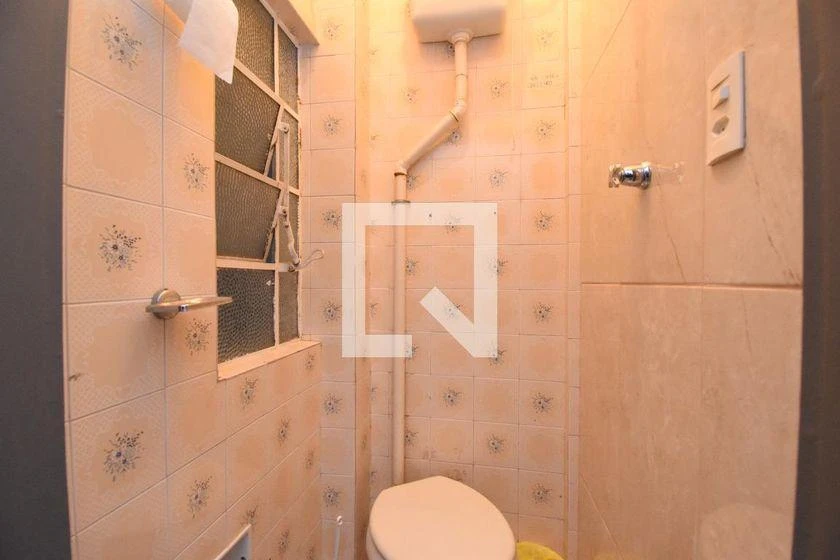 Apartment with wood floors, 2 bedrooms and 130 m² — photo 32