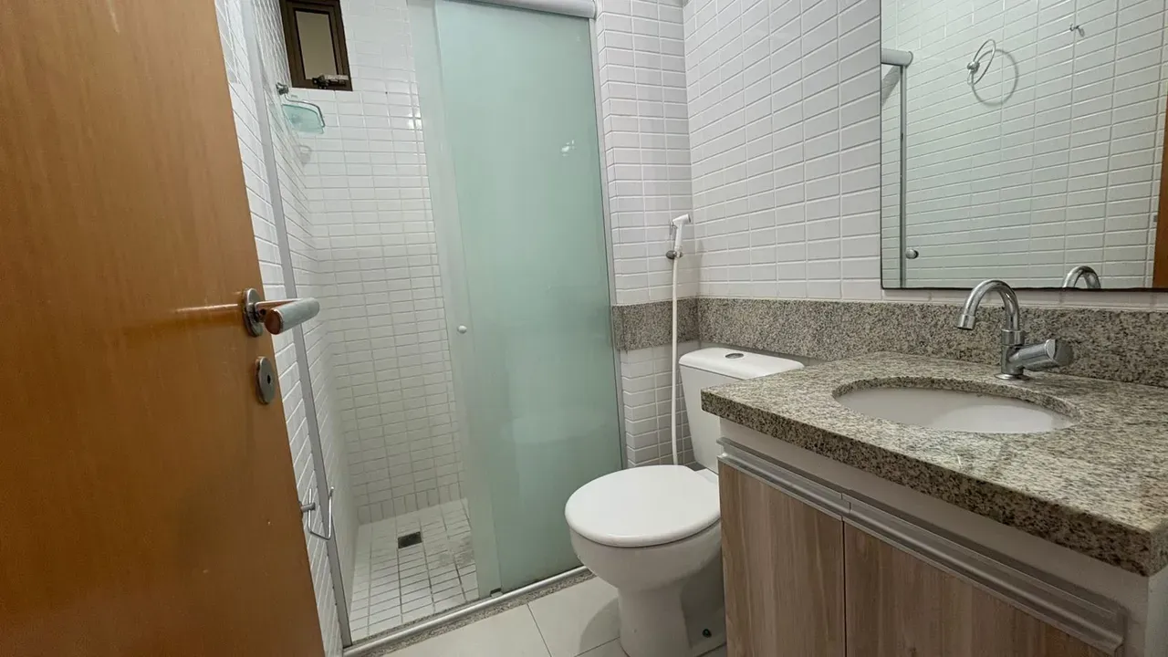 Furnished 2-bedroom apartment with open kitchen and gas stove — photo 8