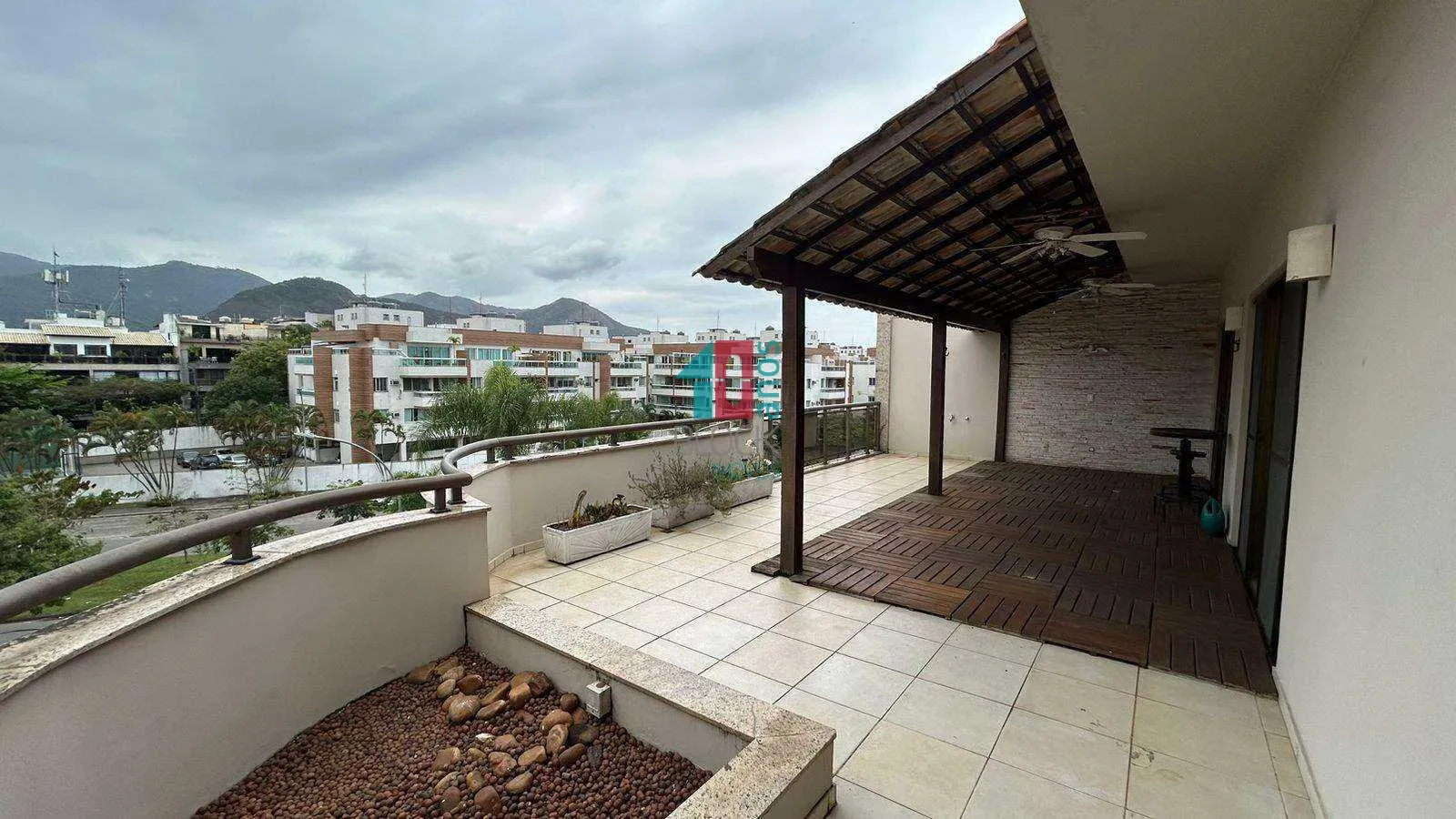 Penthouse with 3 bedrooms, 2 suites, 250 m² — photo 7