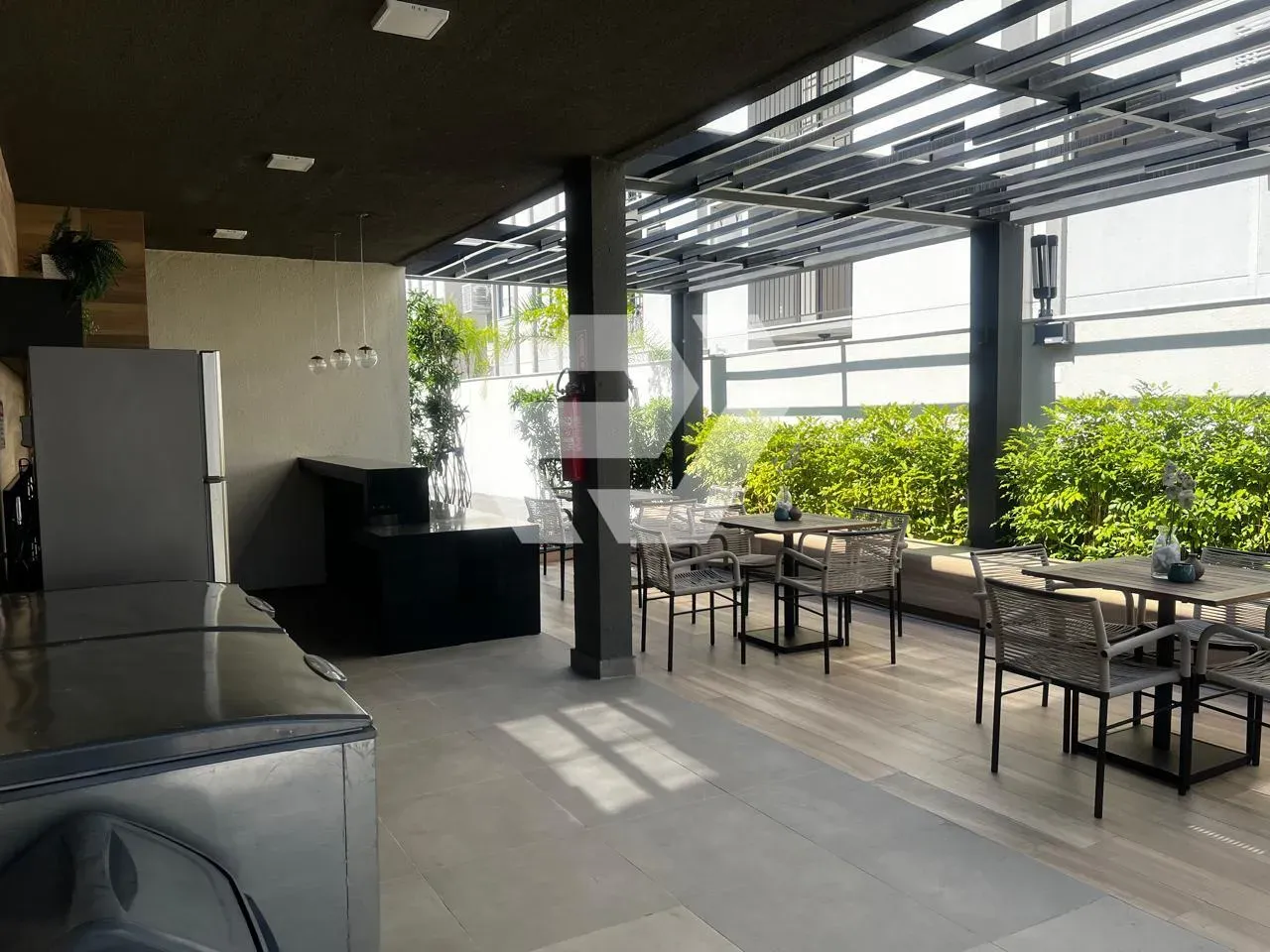 Unfurnished apartment with 2 bedrooms and a balcony — photo 26