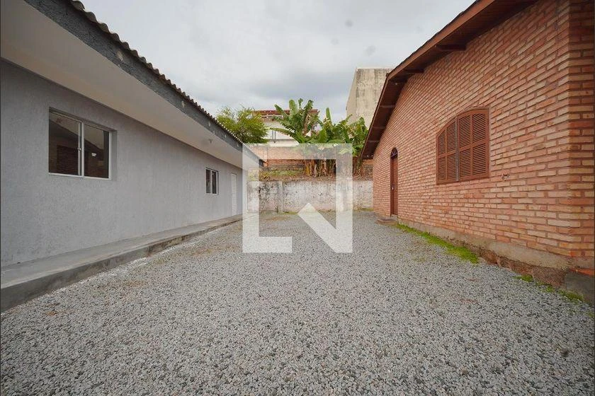 Casa com 3 quartos, 240 m² e 12 vagas de garagem — photo 25
