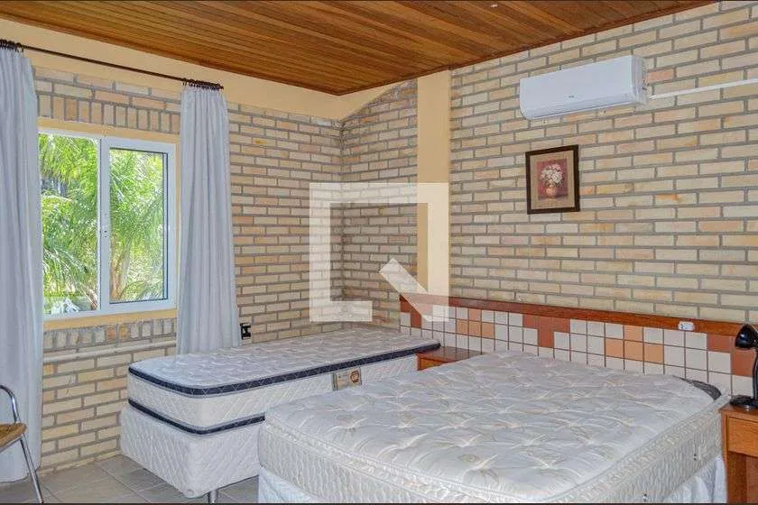 Furnished 2-bedroom, 81 m² house in Florianópolis — photo 8