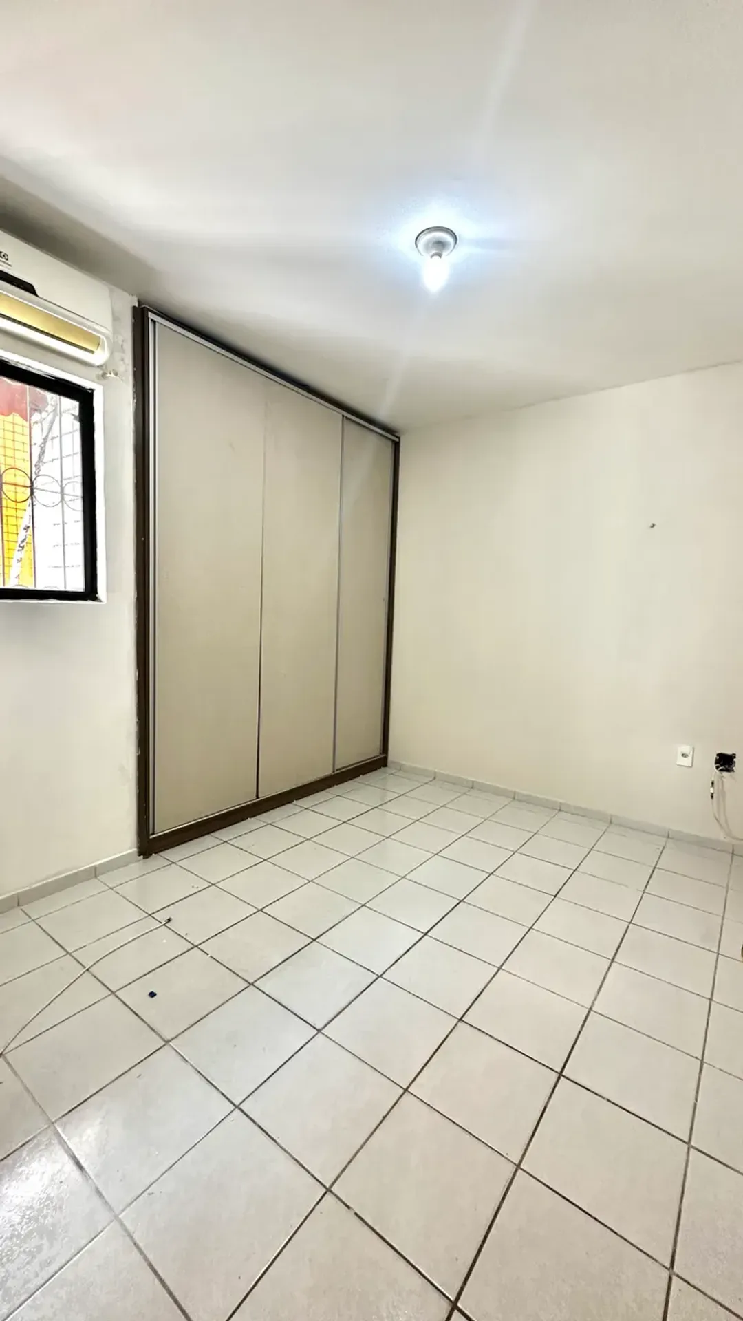 Квартира: 3 спальні, 1 з власною ванною кімнатою, 78 м² — photo 8