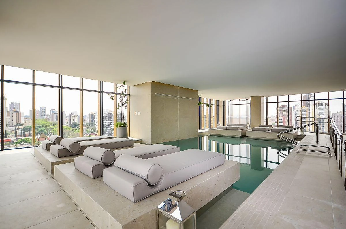 Furnished 1-bedroom apartment with balcony and grill — photo 39