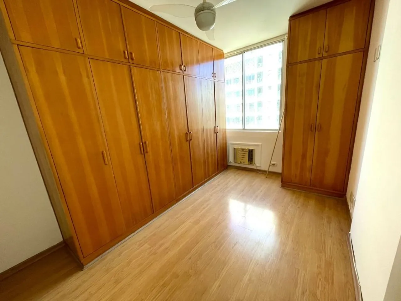 2-bedroom apartment with a balcony — photo 7