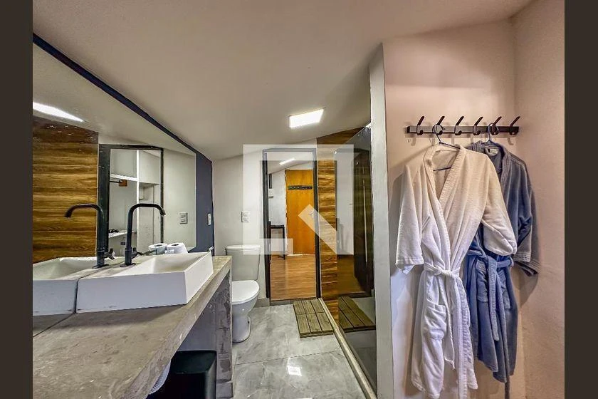 Casa mobiliada, 90 m², com janelas do piso ao teto — photo 28
