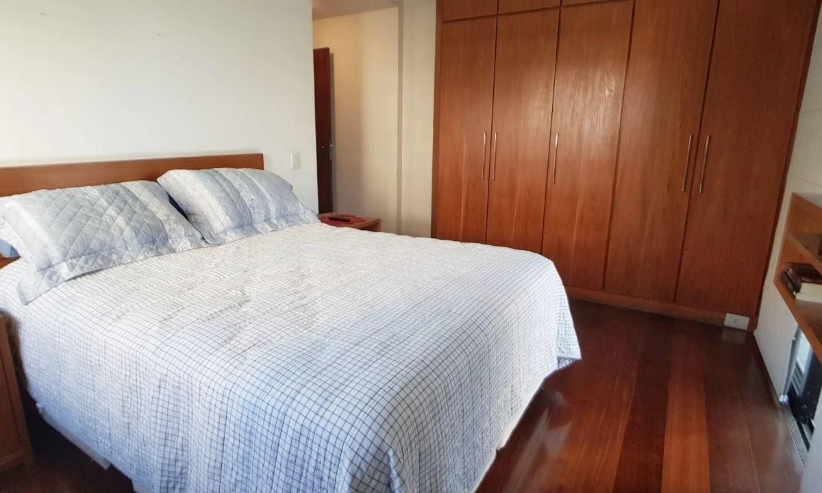 Furnished 201 m² apartment with 4 bedrooms and 3 parking — photo 22