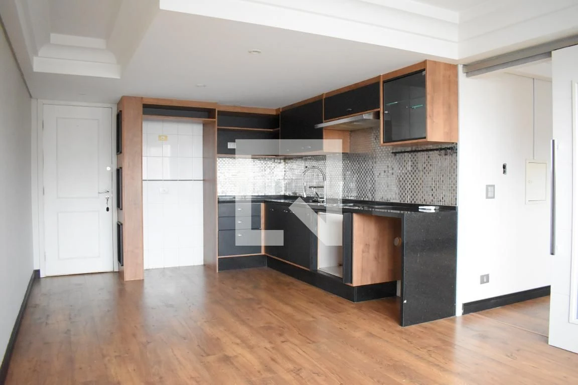 1-bedroom apartment with open-plan kitchen and pool — photo 8