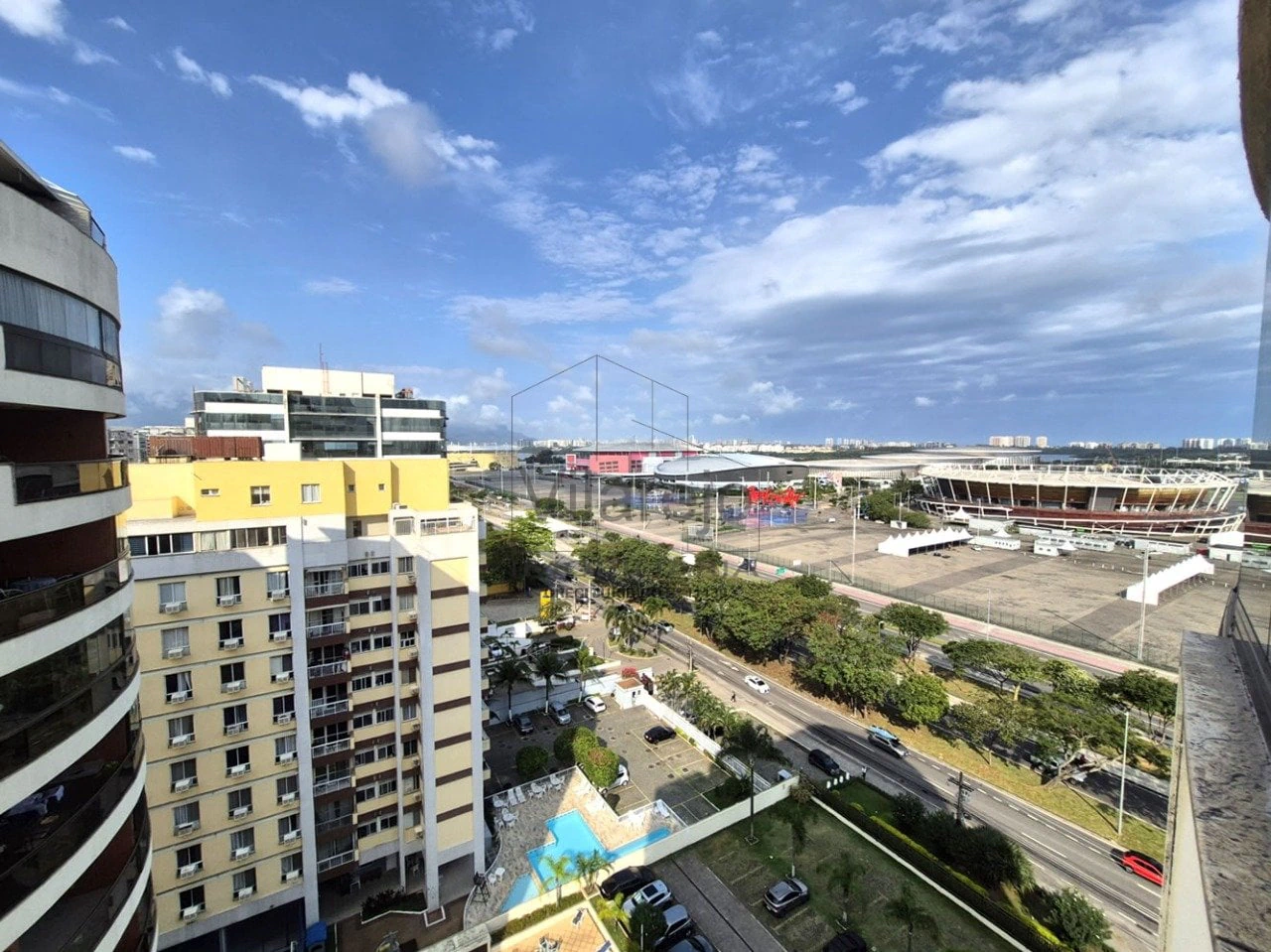 Apartamento com 2 quartos (1 suíte) e cozinha americana 69 m² — photo 2