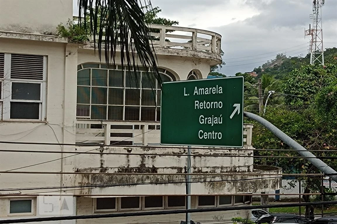 Apartamento de 4 quartos com janelas do piso ao teto — photo 127